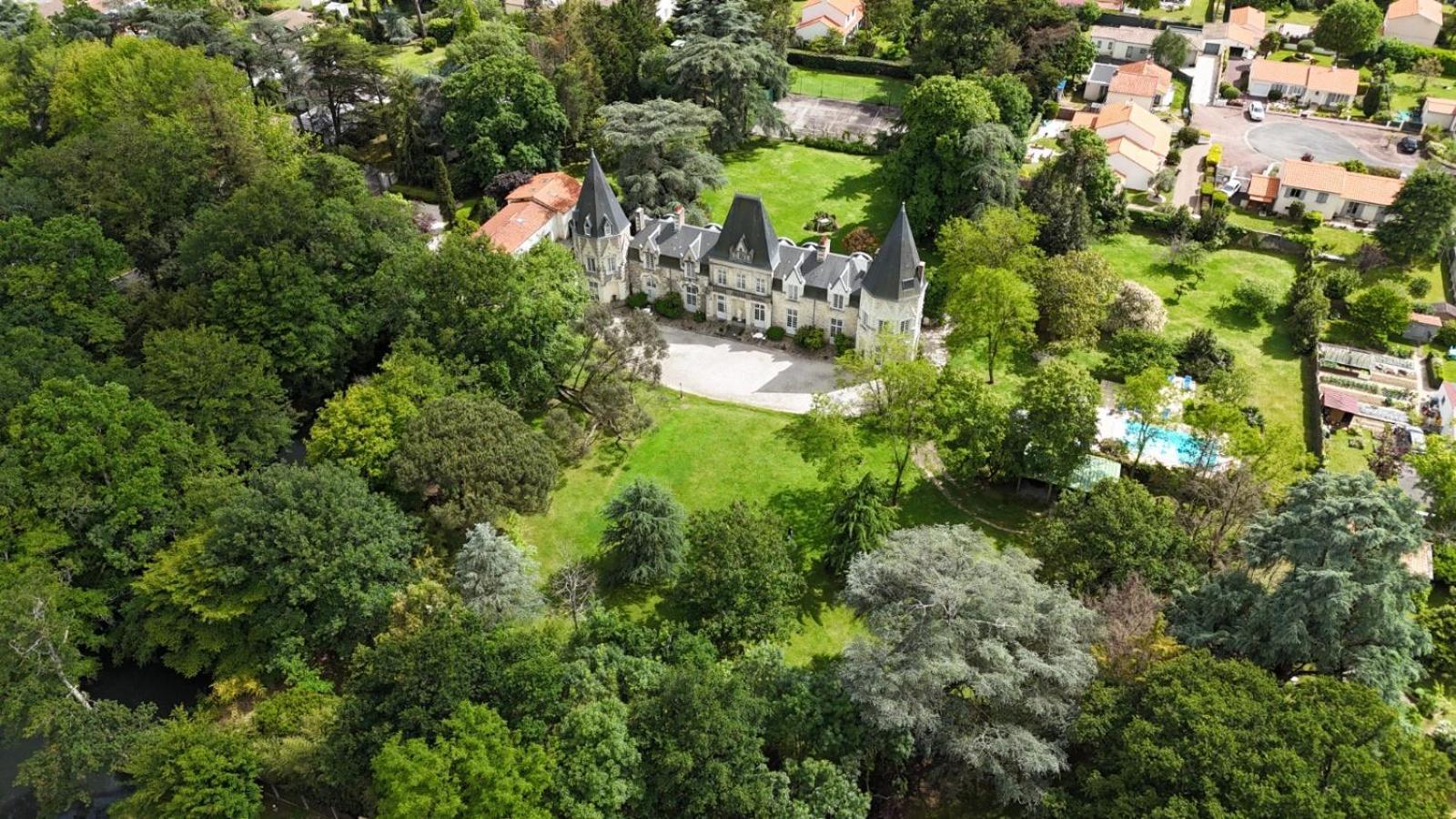 Chateau Du Bois De La Noe Bouaye Buitenkant foto