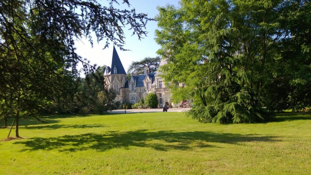 Chateau Du Bois De La Noe Bouaye Buitenkant foto